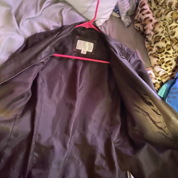 Leather jacket, size medium - Picture 7 of 7